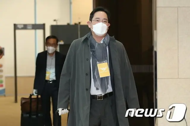 サムスントップ、欧州出張終えて帰国＝EUV装備・供給拡大を協議（画像提供:wowkorea）