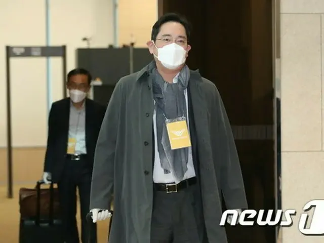 サムスントップ、欧州出張終えて帰国＝EUV装備・供給拡大を協議（画像提供:wowkorea）