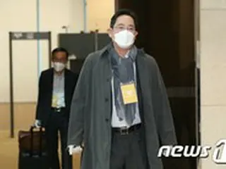 サムスントップ、欧州出張終えて帰国＝EUV装備・供給拡大を協議