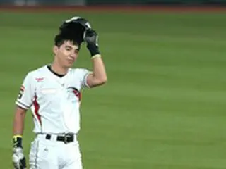 韓国プロ野球選手”スーパーソニック”ことイ・デヒョン、芸能界デビュー＝盗塁王からモデルへ