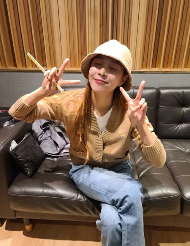 BoA、レコーディング室での日常を公開…「今日もレコーディング室は美味しい店」（画像提供:wowkorea）