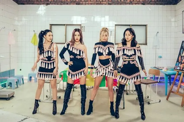 「払い戻し遠征隊」が「LOVELYZ」のステージ衣装も完璧に着こなした。（画像提供:wowkorea）