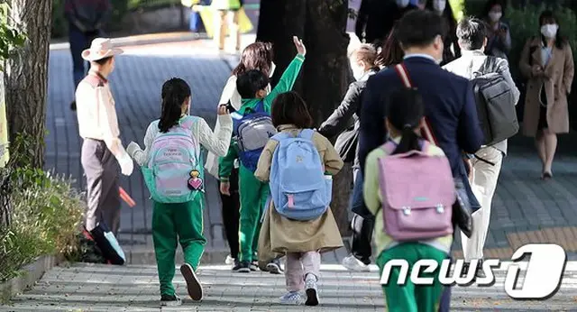 きょう（19日）から全国で登校授業拡大…非首都圏は事実上「全面登校」＝韓国（画像提供:wowkorea）