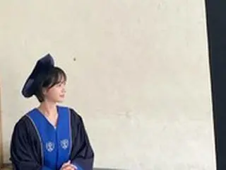 女優パク・ギュヨン、延世大卒業写真撮影「今学期の終わりに卒業」