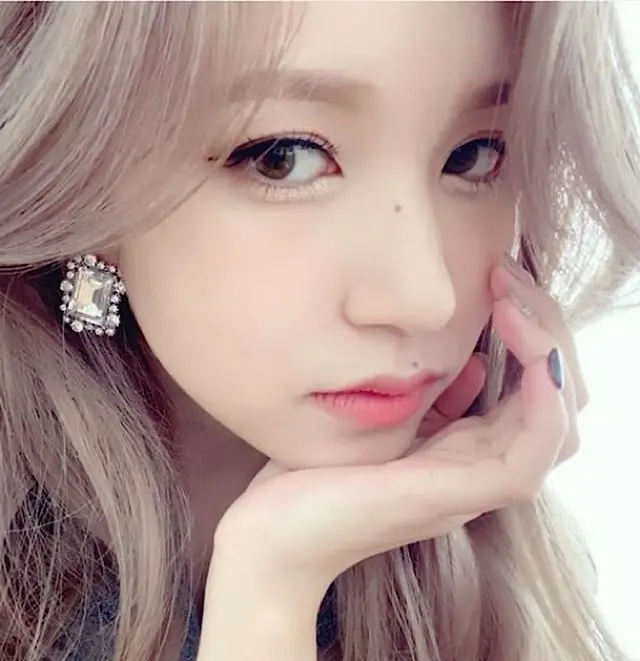 ミナ（TWICE）、超接近撮り＆間近で見るとこんな感じ「魅力満点」（画像提供:wowkorea）