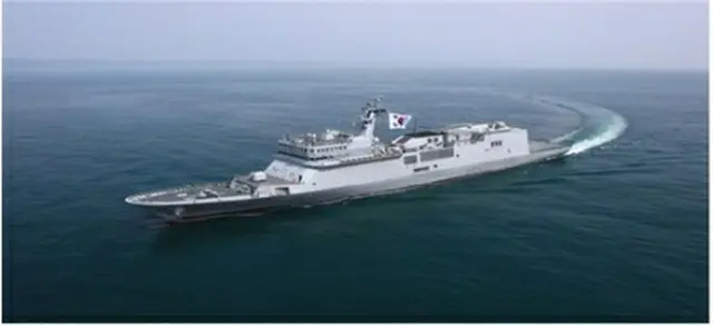 韓国海軍初の練習艦「閑山島」（防衛事業庁提供）＝（聯合ニュース）≪転載・転用禁止≫