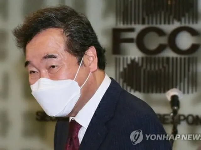 懇談会であいさつする李氏（国会写真記者団）＝２１日、ソウル（聯合ニュース）