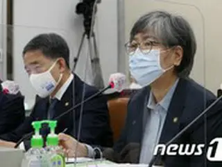 ワクチン接種によって死亡者が増え、国政監査を予定より早く終えた鄭銀敬庁長「接種は続ける」＝韓国
