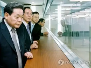 李健熙サムスン会長　果敢な投資で「半導体神話」実現