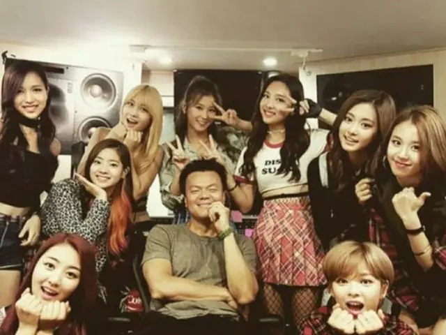 パク・ジニョン（J.Y.Park）、「TWICE」ひたむきな彼女たち、変わらずにいてくれてありがとう（画像提供:wowkorea）