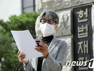 ‘民主党以外に’のコラムを書いたイム・ミリ教授「文大統領は、秋法相・尹検察総長の2人とも解任するのが答え」＝韓国