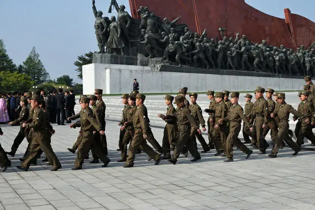 北朝鮮語、「鉄の音を鳴らす後備」とはどんな人なのか（画像提供:wowkorea）