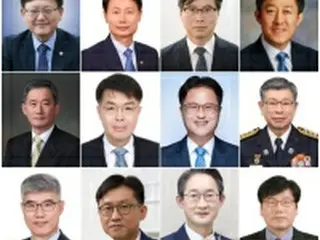文大統領　求心力向上へ次官級１２人の人事断行