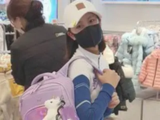 女優パク・ヨンスの娘ソン・ジア、14歳で163cm…顔立ちから身長まで“リトルスジ”