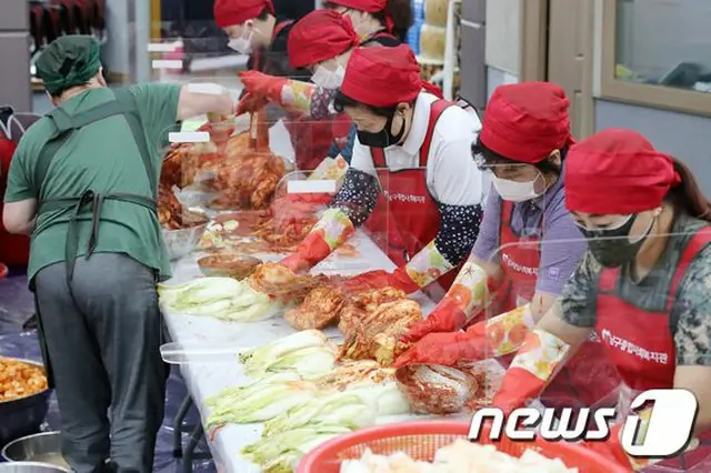 キムジャン労働に野菜値上がり…今年、主婦56%「キムジャンしない」（画像提供:wowkorea）
