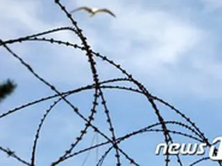 韓国軍、東部前線で北朝鮮男性の身柄確保