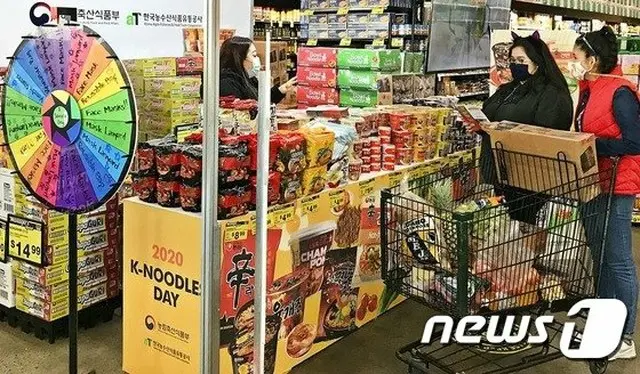 ”Kヌードル”人気でラーメン輸出5億ドル突破、歴代最高実績＝韓国（画像提供:wowkorea）