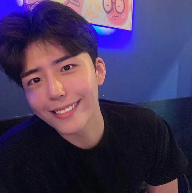 “俳優パク・ボゴムそっくり”の高校生ユーチューバー、インスタで苦悩を打ち明ける（画像提供:wowkorea）