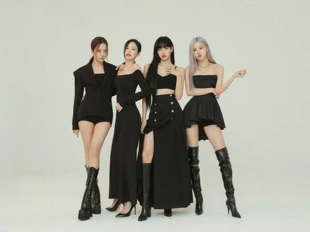 「BLACKPINK」が手袋せずパンダに接触…中国野生動物保護協会が公式抗議(画像提供:wowkorea)