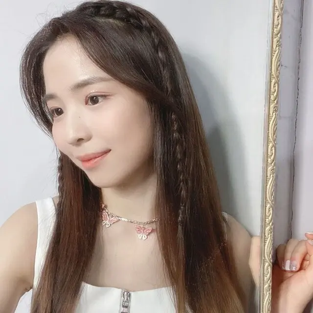 「NiziU」MAYA、自身がハマっているという空模様を収めた写真を公開…来週（11/13）も「バズリズム02」続けて出演へ（画像提供:wowkorea）