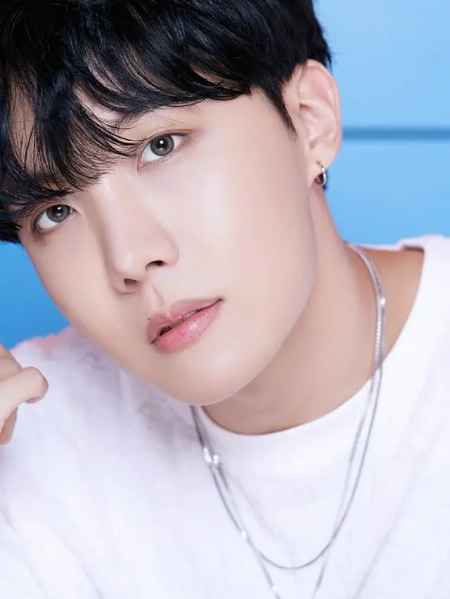 「BTS（防弾少年団）」カムバックフォトの最後はJ-HOPE“カラフルなエネルギーを渡したい”（画像提供:wowkorea）
