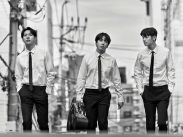ＣＮＢＬＵＥが１７日に８枚目のミニアルバム「ＲＥ－ＣＯＤＥ」をリリースする（所属事務所提供）＝（聯合ニュース）≪転載・転用禁止≫