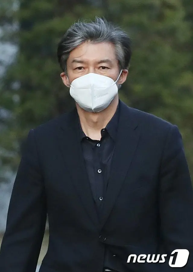 ”タマネギ男”韓国元法相と推定されるID、女性の裸写真をネットに投稿？誤報流した現職記者が検察送致（画像提供:wowkorea）