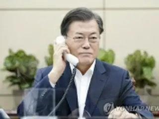 韓英首脳が電話会談　来年のＧ７サミットに韓国を招待