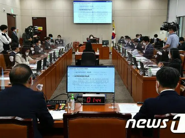 公共医科大学の予算を削減する？ 予決小委員会の審議結果に驚く韓国与党…全体会議‘延期’（画像提供:wowkorea）