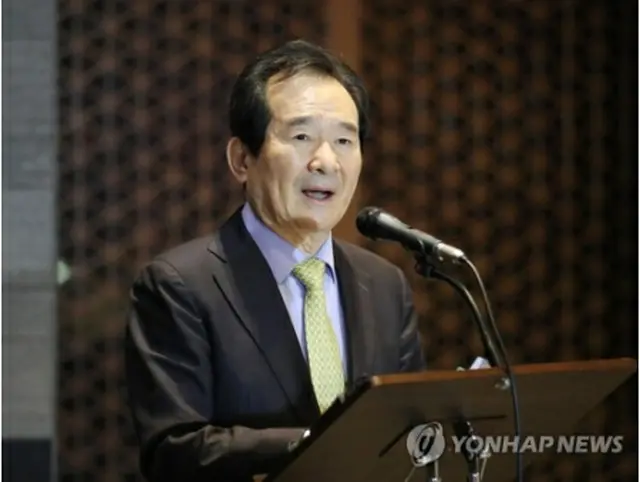10日、就任300日を迎え記者会見する丁世均首相＝（聯合ニュース）