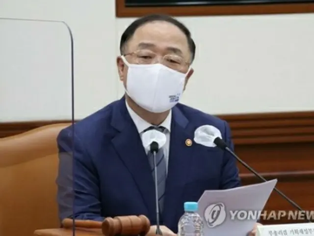 洪楠基・経済副首相兼企画財政部長官（資料写真）＝（聯合ニュース）