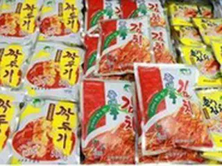 休暇を取ってキムチを漬けていた北朝鮮、最近の流行りは「工場キムチ」