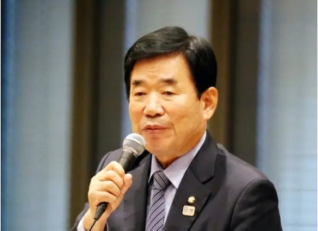 合同幹事会で発言する金振杓氏＝１２日、東京（聯合ニュース）
