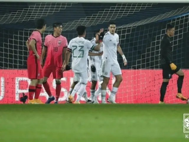 韓国はメキシコに２―３で逆転負けした（大韓サッカー協会提供）＝（聯合ニュース）≪転載・転用禁止≫