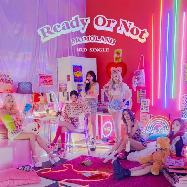 「MOMOLAND」がPSYと会った。（画像提供:OSEN）
