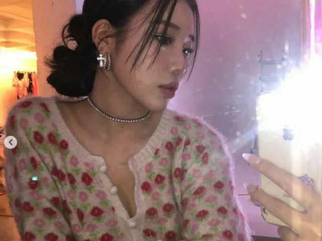 ジュイ（MOMOLAND）、成功的なダイエットにセクシーな鏡セルフィーを公開（画像提供:wowkorea）