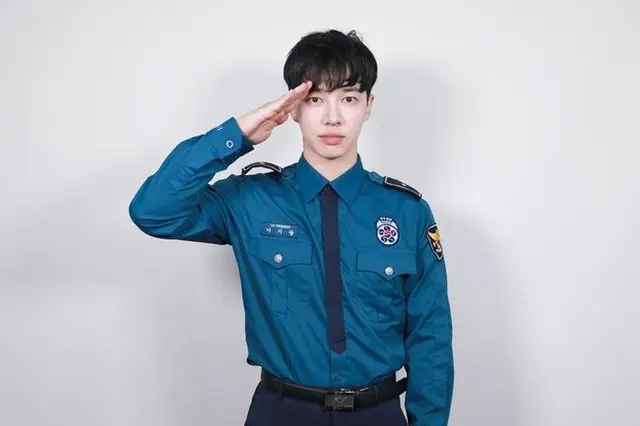 「Highlight」のイ・ギグァンが軍服務を終えて除隊した所感を伝えた。（画像提供:OSEN）