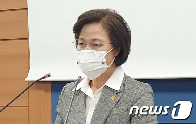 秋法相、史上初めて‘検察総長への懲戒請求・職務排除’ …尹検察総長「法的に対応する」＝韓国（画像提供:wowkorea）