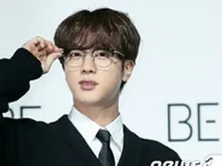 JIN（BTS）、米誌インタビューでスカウト秘話を公開「登校中に声を掛けられた」