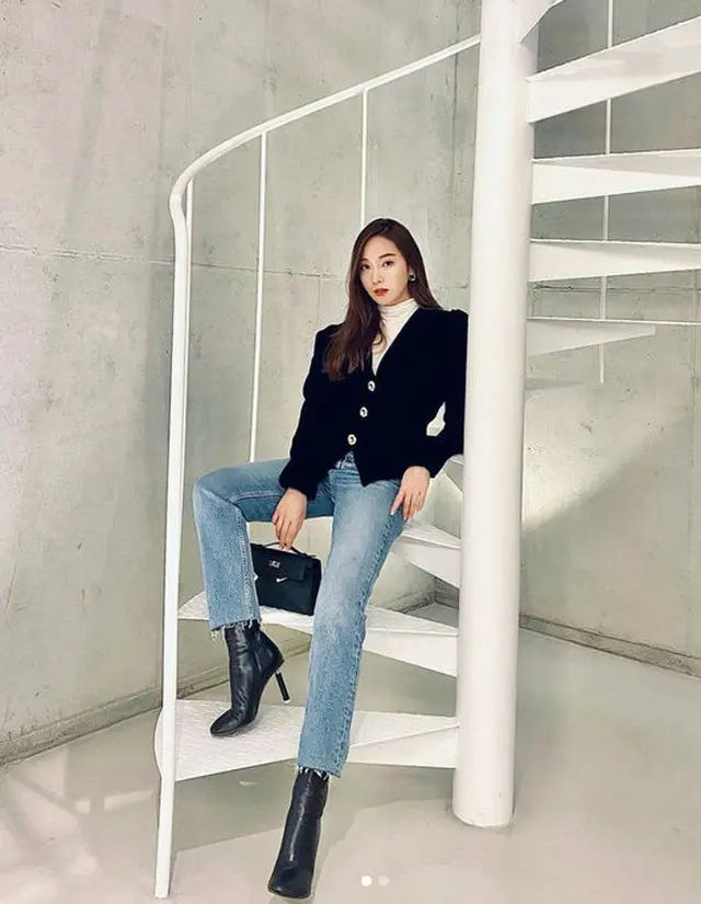 ジェシカ（元少女時代）、シックな姿から一転、爆笑写真を公開、どちらも綺麗（画像提供:wowkorea）
