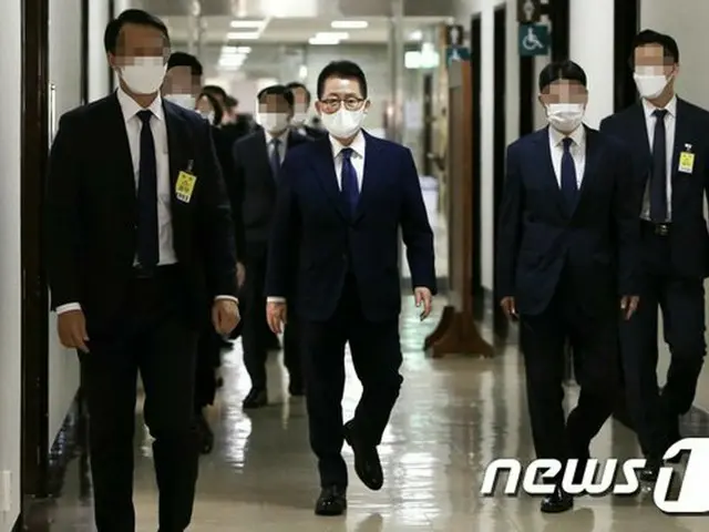 27日 韓国国会の情報委員会全体会議に参席する、朴智元 国家情報院長（画像提供:wowkorea）