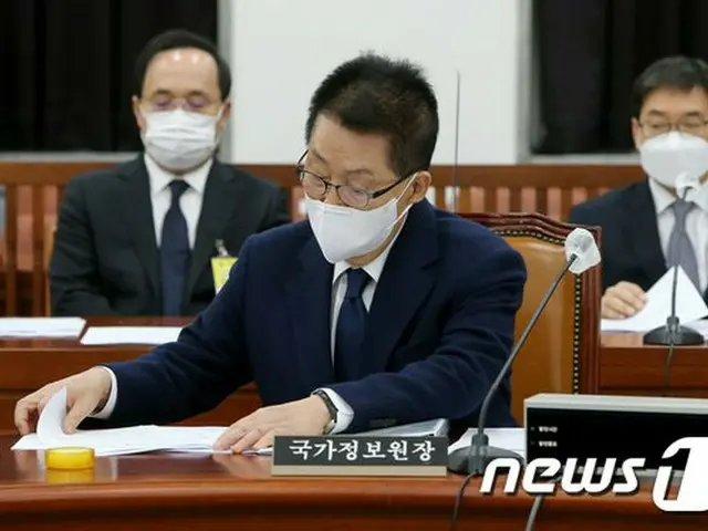27日 韓国国会の情報委員会全体会議に参席している、朴智元 国家情報院長（画像提供:wowkorea）