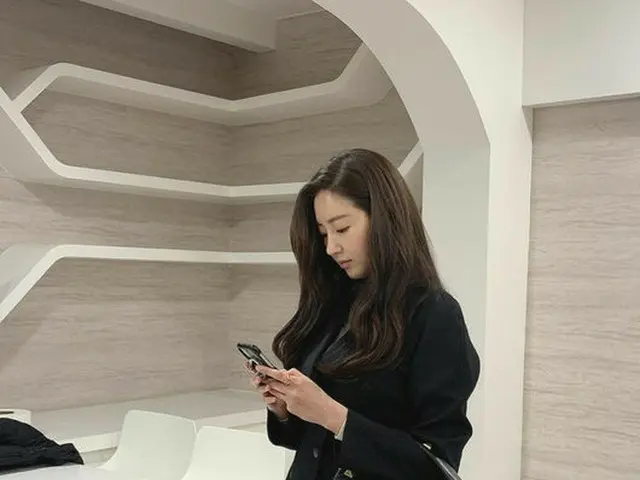 女優キム・サラン「この美貌に熱中」43歳とは思えない美貌炸裂（画像提供:wowkorea）