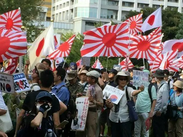 極右性向の日本人たちが“嫌韓”ヘイトスピーチをしている様子（画像提供:wowkorea）
