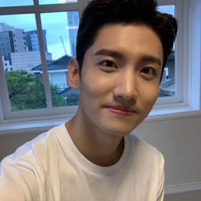 “新婚”チャンミン（東方神起）、受験生に温かい激励のメッセージ「混乱の1年にお疲れ様でした」（画像提供:wowkorea）
