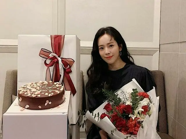 女優ハン・ジミン、あと一か月で40歳？...しわゼロのみずみずしいお肌（画像提供:wowkorea）