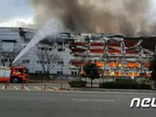 金浦市鶴雲産業団地の段ボール製造工場で火災＝韓国