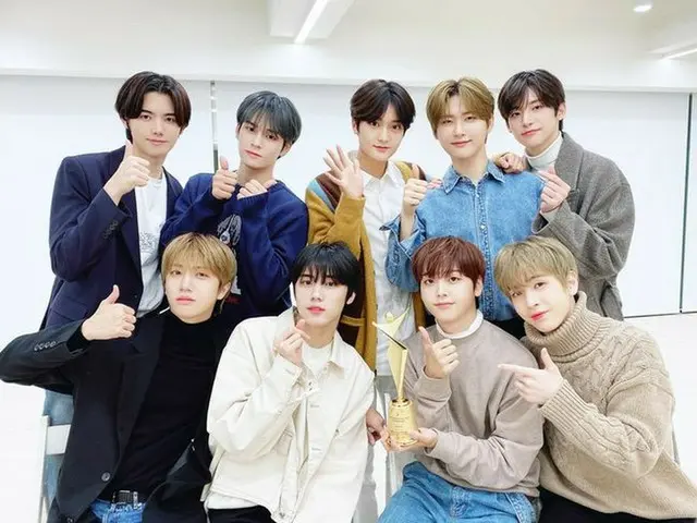 「CRAVITY」が5日、オンラインで開催された「MMA 2020（Melon Music Awards 2020）」で新人賞を受賞した。（画像提供:wowkorea）