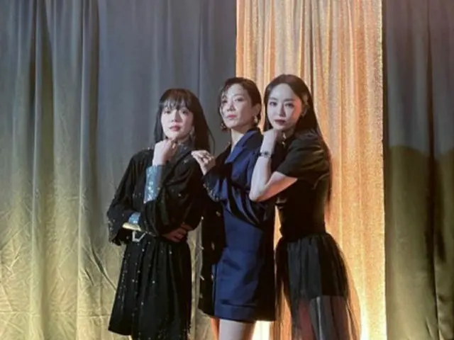 女優イム・スジョン、イ・ダヒとハグ…女子同士の濃い絆が爆発（画像提供:wowkorea）