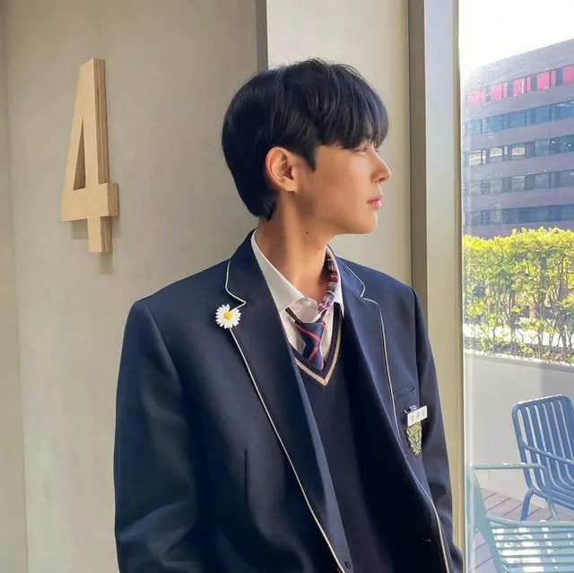 「VICTON」チェ・ビョンチャンが制服を完璧に消化した。（画像提供:OSEN）